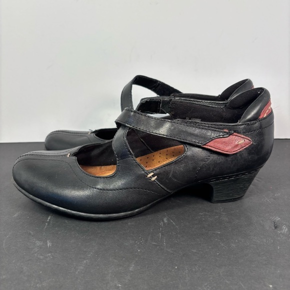 Cobb Hill by New Balance Black Leather Mary Jane Heels Size 8M CBD08BK - Picture 1 of 8